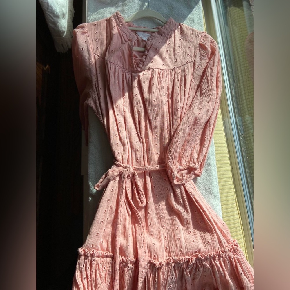Embroidered lace dress!